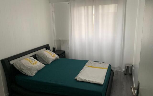 CHAMBRE a louer vue sur seine