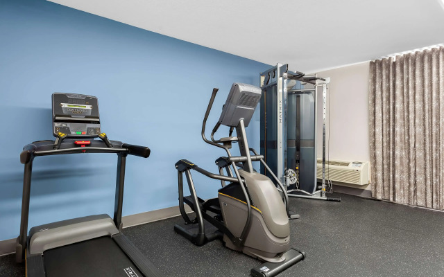 SureStay Plus by Best Western Windsor