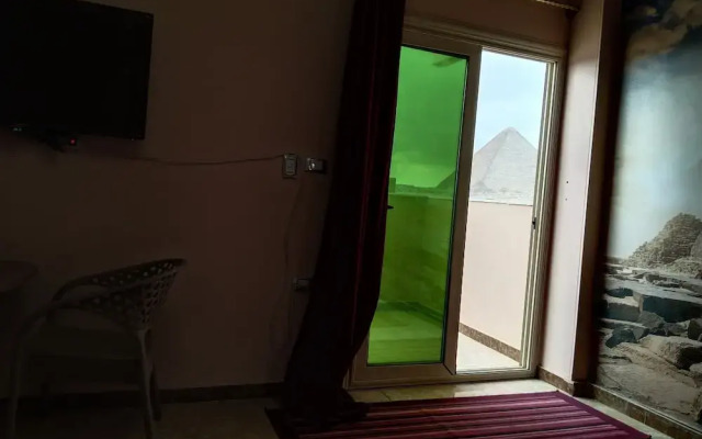 Pyramid Stars Inn
