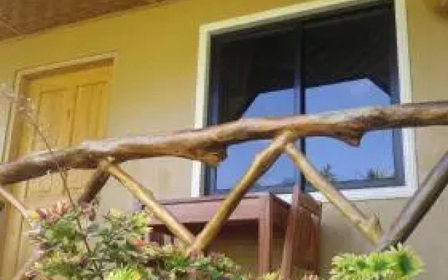 MIKI's Guest House