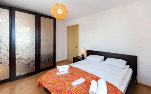 Bright And Cozy 2Br Apt. W Balcony In Gudauri