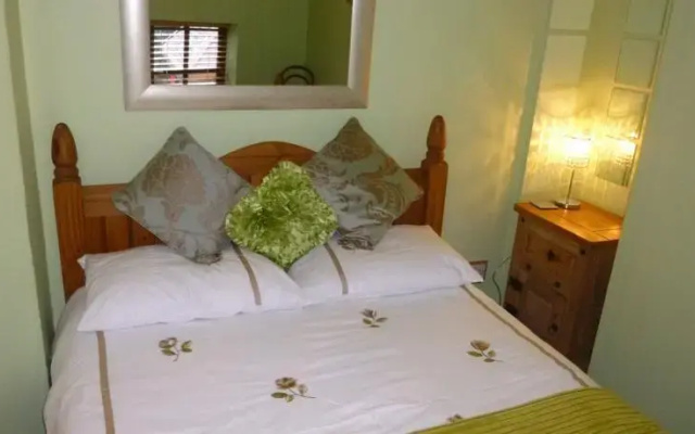 Belan Lodge - Courtyard Accommodation, "The Abraham"