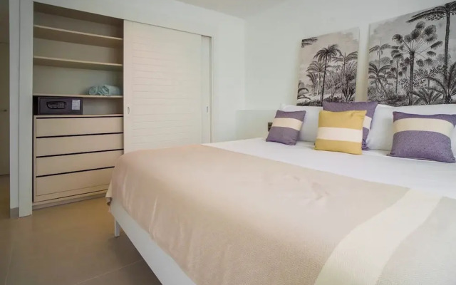 Luxury Penthouse 3 Bedroom Ocean Views