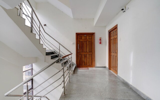 OYO 41102 Hyderabad Elite