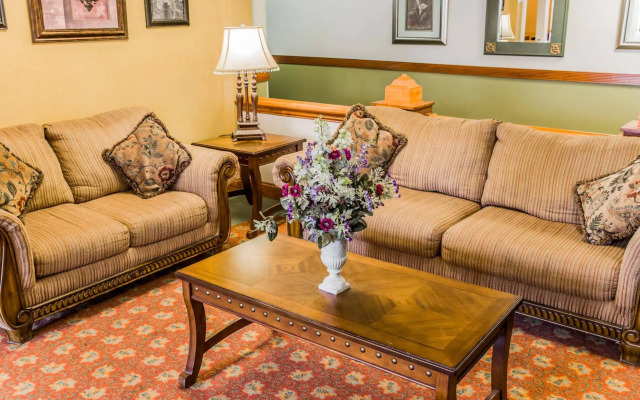 La Quinta Inn & Suites by Wyndham Fayetteville I-95