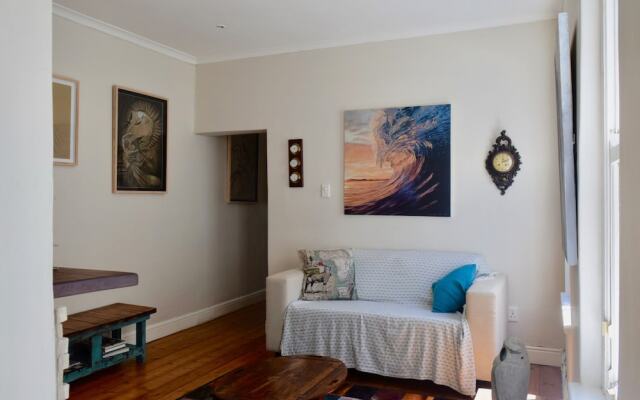 2 Bedroom Home With Private Garden