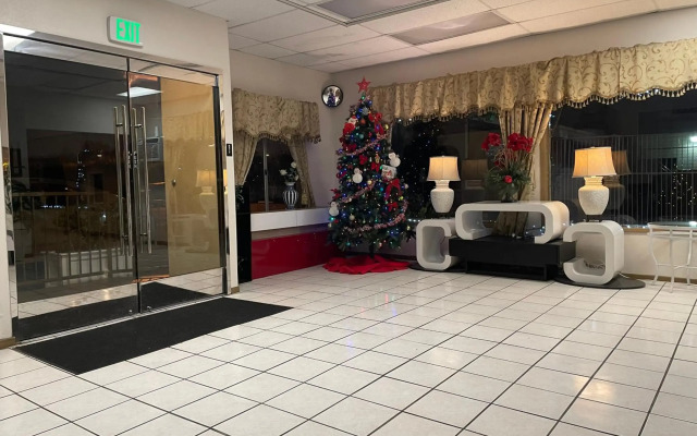 Grand Inn