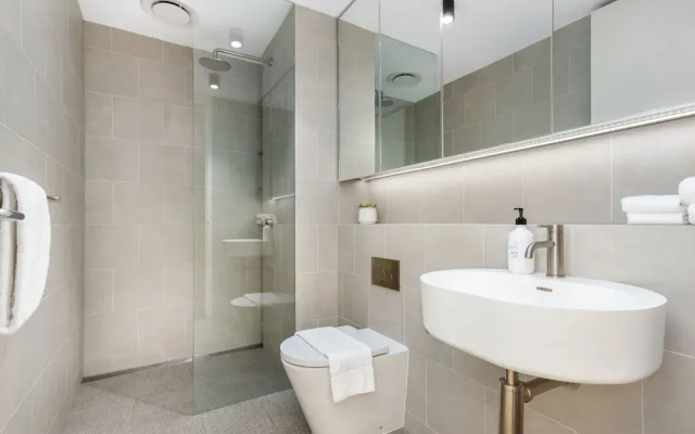 The Surry Apartments by Urban Rest