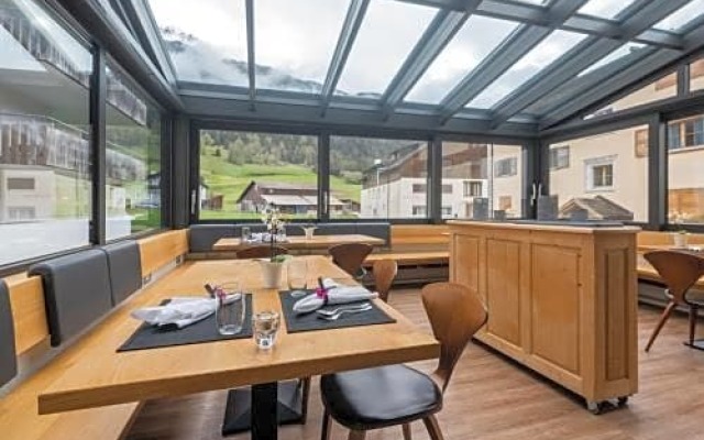 Hotel Cualmet – Alpine Garni