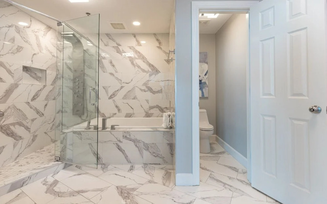 Phoenix Ix 608 3 Bedroom Condo