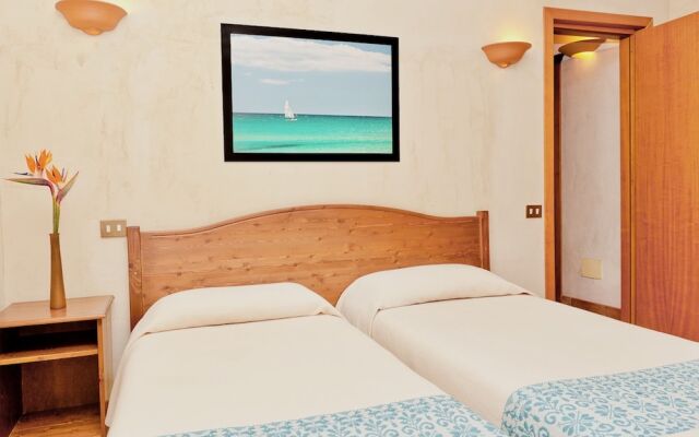 Residence con piscina a 250 mt dal mare