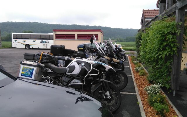 FASTHOTEL LE RALE DES GENETS - Un hôtel FH COLLECTION