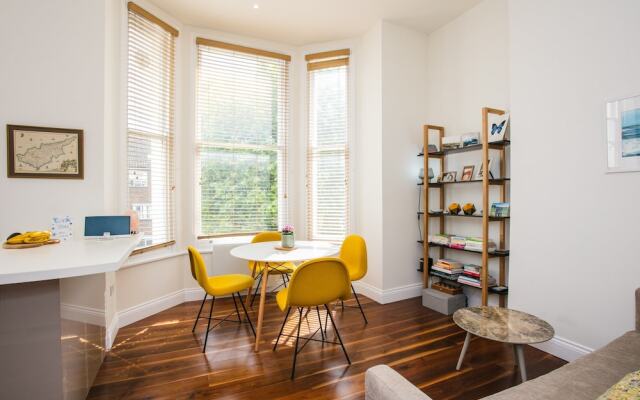 1 Bedroom Flat Near Warwick Avenue