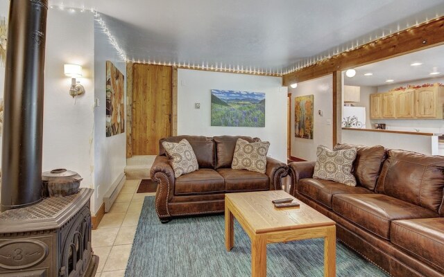 Whispering Pines - 4 Br Home