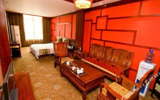 Qinfeng Tangyun Hotel (Xi'an Lintong Huaqingchi Terracotta Warriors Store)