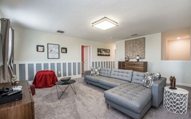 6-Bedroom Villa in Four Corners 1409RF