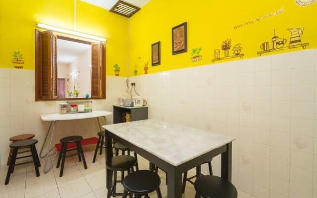 8 Penang Homestay