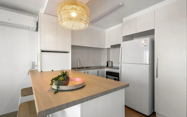 Cheltenham Apartments Unit 18 on Forty King Street