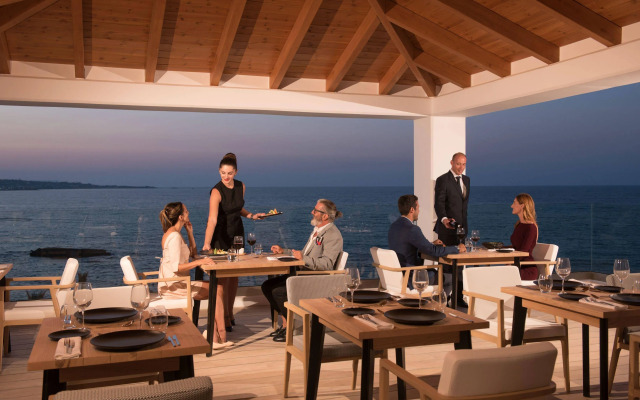 Abaton Island Resort & Spa