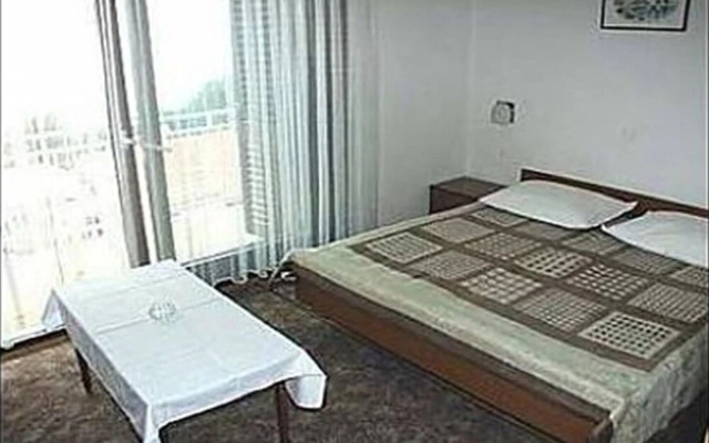 Vedra- Free Parking and Close to the Beach - SA2 - B