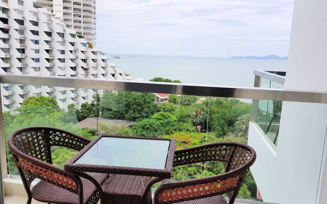 The Palm Studio by Pattaya Holiday