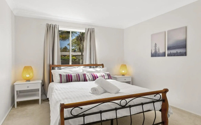 Blue Fish, 41 Boulder Bay Road