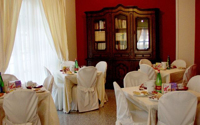 Green Park Hotel