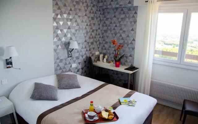 Logis Hôtel de la Bruyere