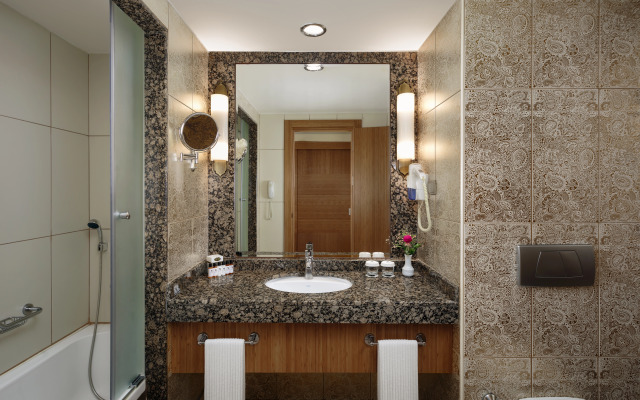 Royal Dragon Hotel – All Inclusive