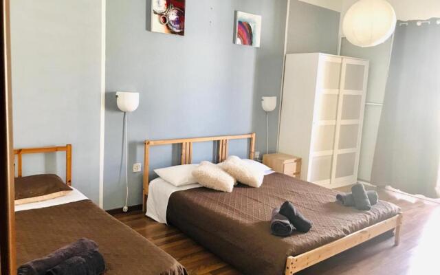 LET ME HOST Elyseum Apartament