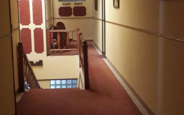 hotel Plazza Inn