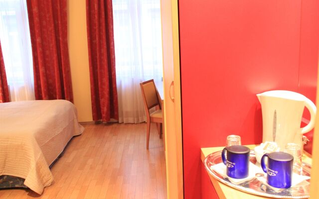 City Lounge Hotel