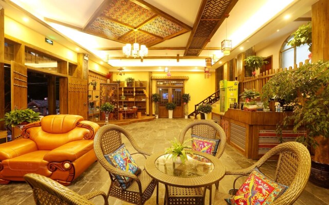 Memory of Xiangxi Humanities Theme Inn