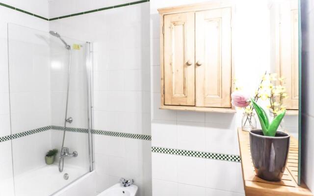 Archeros Suite by Valcambre