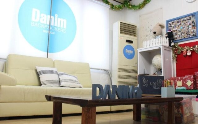 Danim Backpackers - Hostel