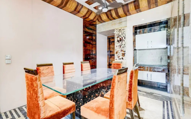 Modern Comfort Stays at Swarop Nagar Kanpur