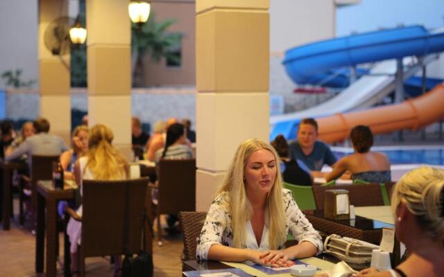 Almera Park Apart Hotel