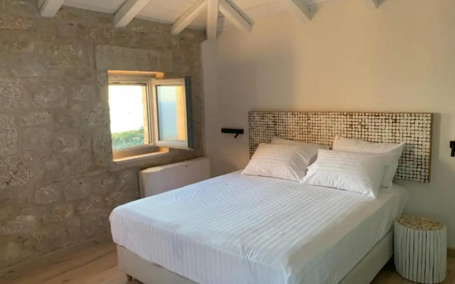 Patio 4 Bedrooms Villa Lydia With Private Pool