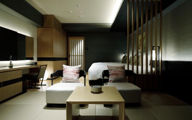 Deluxe with Open-air Bath West Wing Twin Japanese Style room (트윈 침대 2개) 사진 3