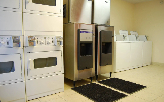 Clarion Pointe Morrow - Atlanta South