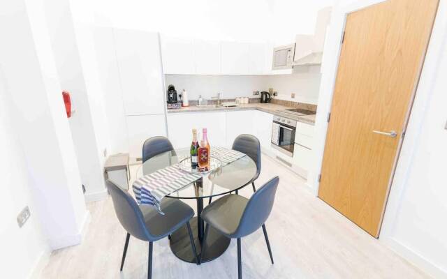 Modern Apartment in Salford, Manchester, UK