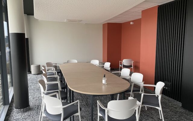 Hôtel AKENA TROYES - La Chapelle-Saint-Luc