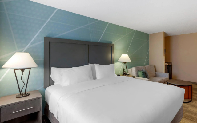 Comfort Inn & Suites Boulder