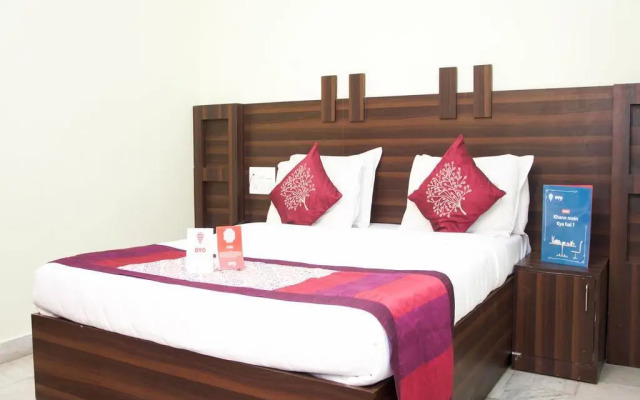 Shree Darshini Guest House by OYO Rooms