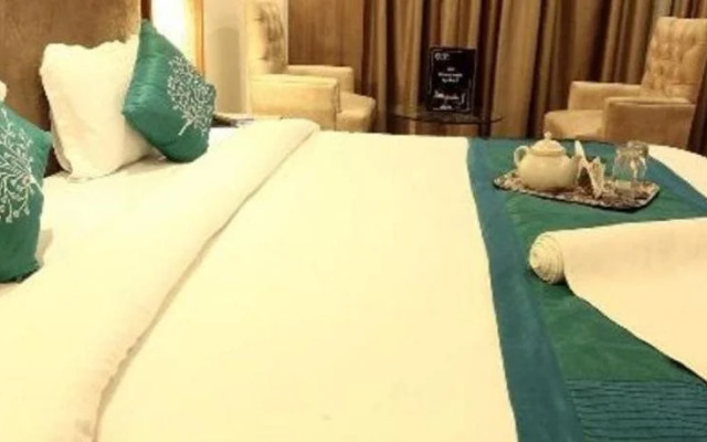 All Fresco Hotel