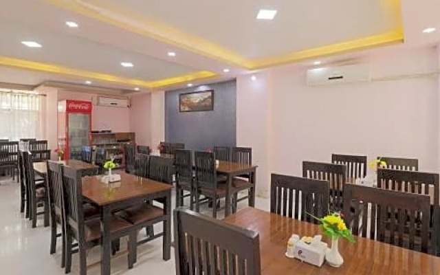 Spot On 89939 Platinum inn