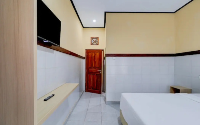 Townhouse Oak Legian Near Legian Beach Formerly Sayang Maha Merta