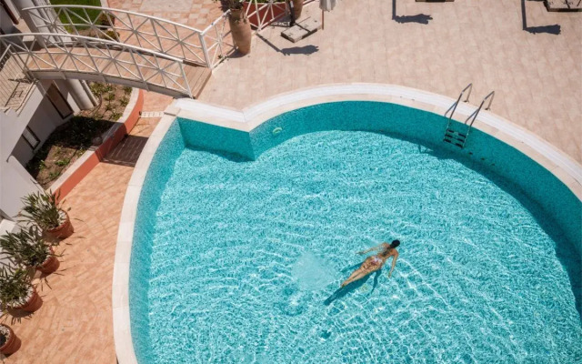 The Pelican Beach Resort & SPA — только для взрослых