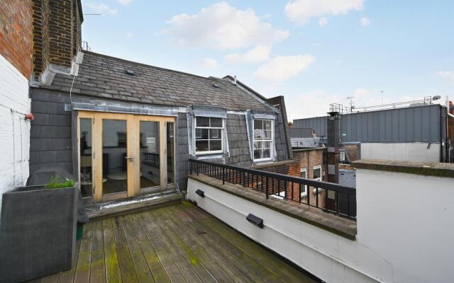 Amazing Mayfair 2 Bedroom 2 Bath Air Conditioned