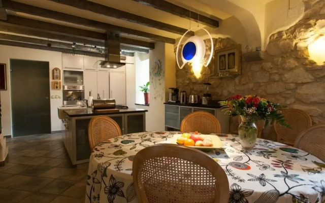 House of Olives Comfortable Holiday Residence